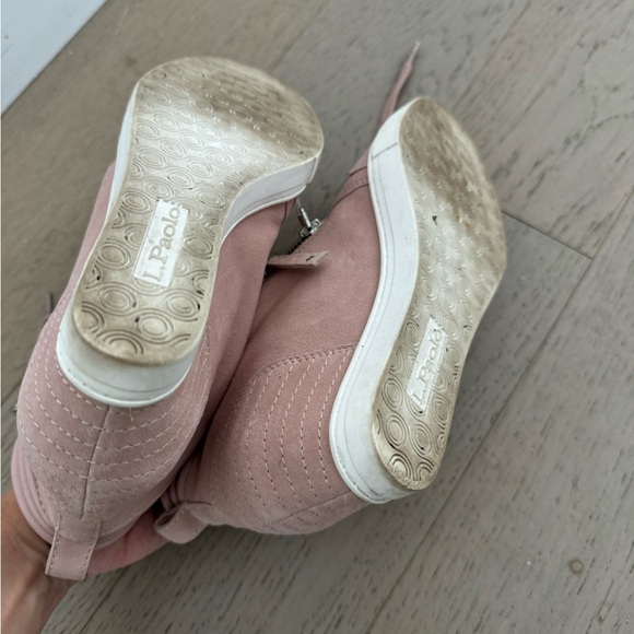 Linea Paolo Niya Wedge Sneaker - Picture 7 of 7